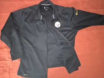 Nike Dri-fit official Pittsburgh Steelers jacket (SIZE 3XL)