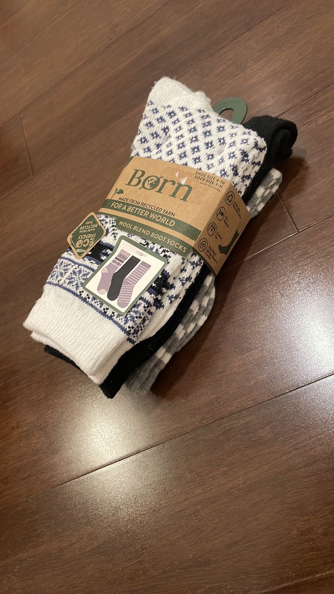 Born Casual Socks Black and White Geometric Design