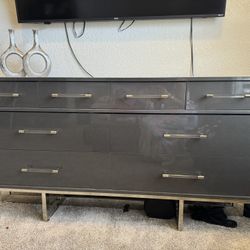 5pc Queen Bedroom Set