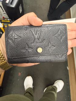 louis vuitton keychain wallet