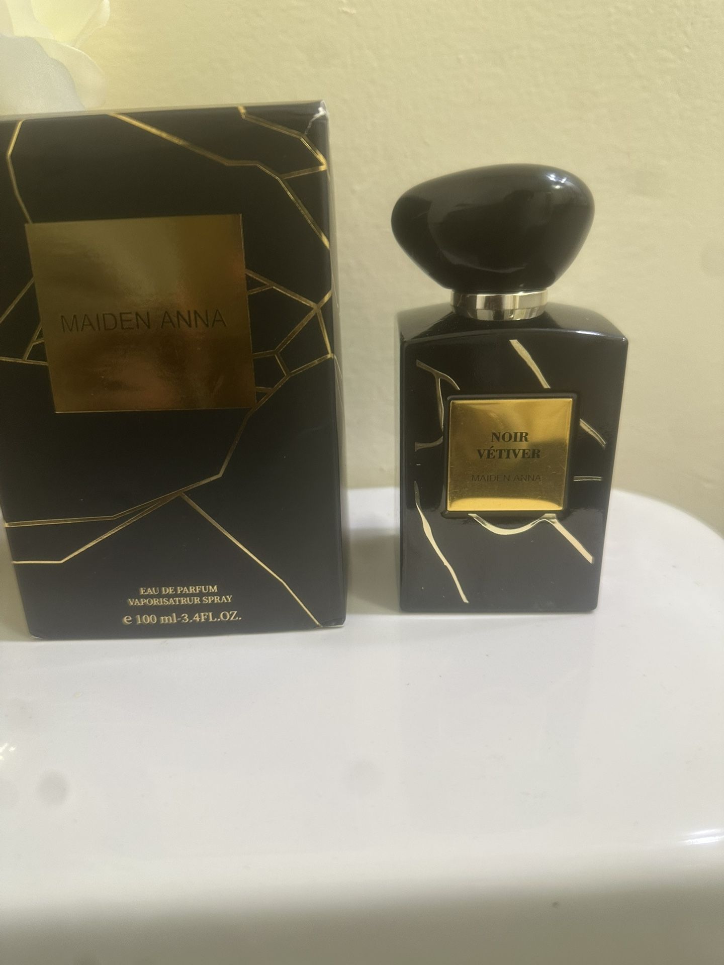 MAIDEN ANNA NOIR VETIVER Perfume 