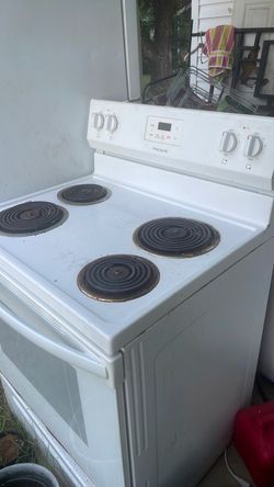 Frigidaire Stove