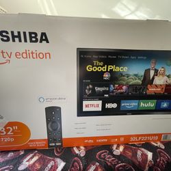 Toshiba FireTV 32 inch TV /computer Monitor