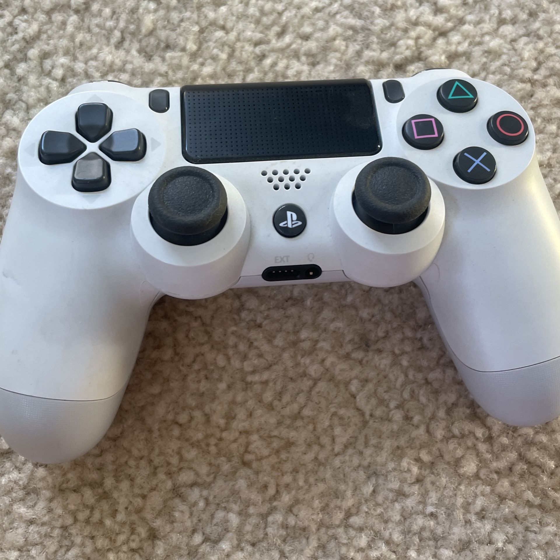 PlayStation 4 Controller White