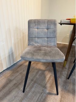 Chairs (4)