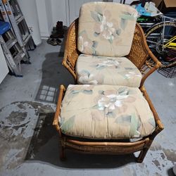 Rattan & Ottoman Wood Great Codition ,cushionsneed Cleaning OR Can Change Fabric W Zippers
