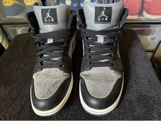 AIR JORDAN 1
