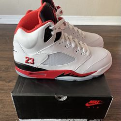 Air Jordan 5 Fire Red Black Tongue 