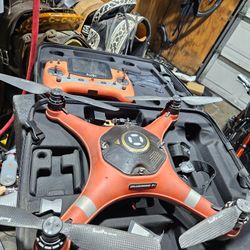 Swellpro Waterproof Splash Drone 3+ with 4K Camera 3 AXIS Gimbal and Monitor Auto Quadcopter RTF