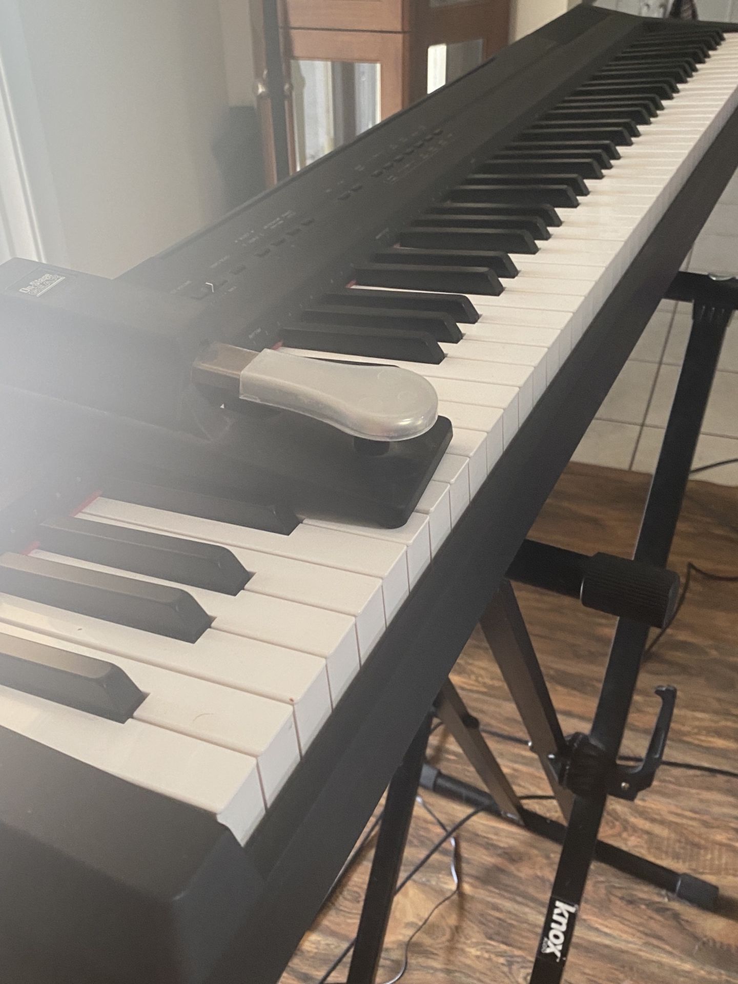 Yamaha, P105, 88 Key (weighted) Keyboard