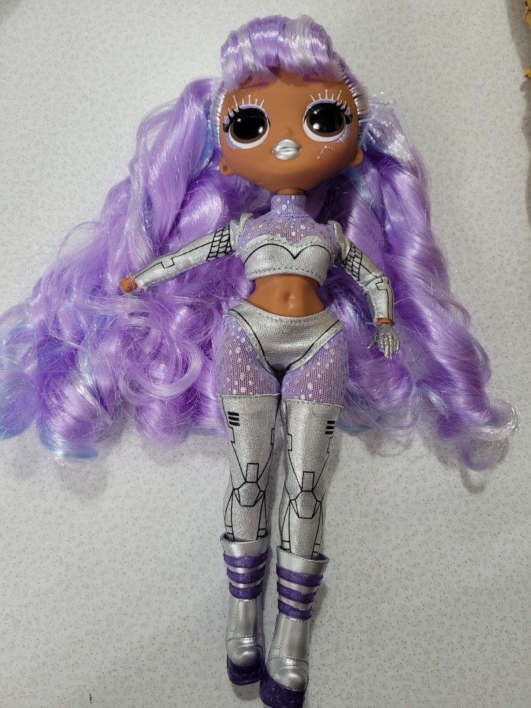 LOL Surprise OMG Movie Magic Gamma Babe Fashion Doll Wit Outfit / Shoes