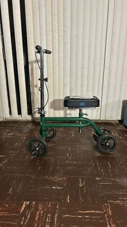 KneeRover Knee Scooter