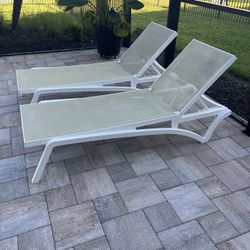 Pool Chaise Loungers