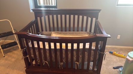 Baby crib