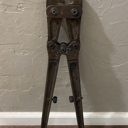 STEEL BOLT CUTTERS