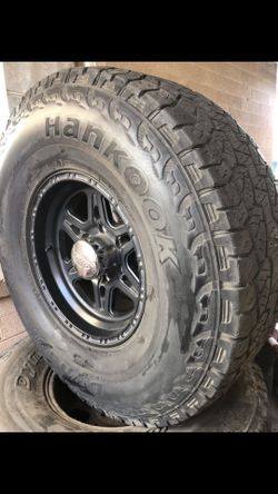 Set de llanta y rin usada 315/75R16