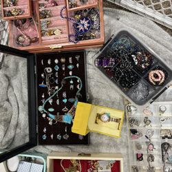 Jewlery Booth 