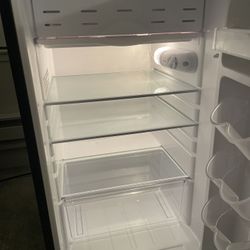 Mini Fridge With Freezer Compartment