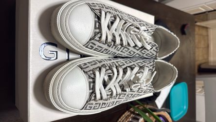 Givenchy sneakers sz 13