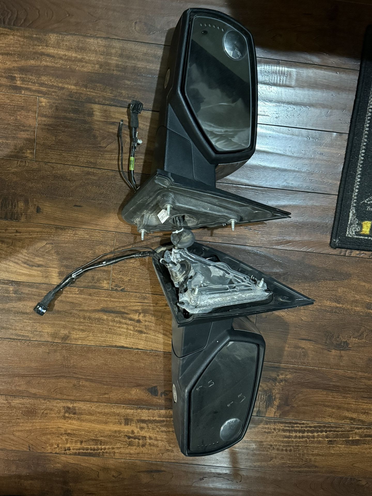 Chevrolet Silverado Mirrors