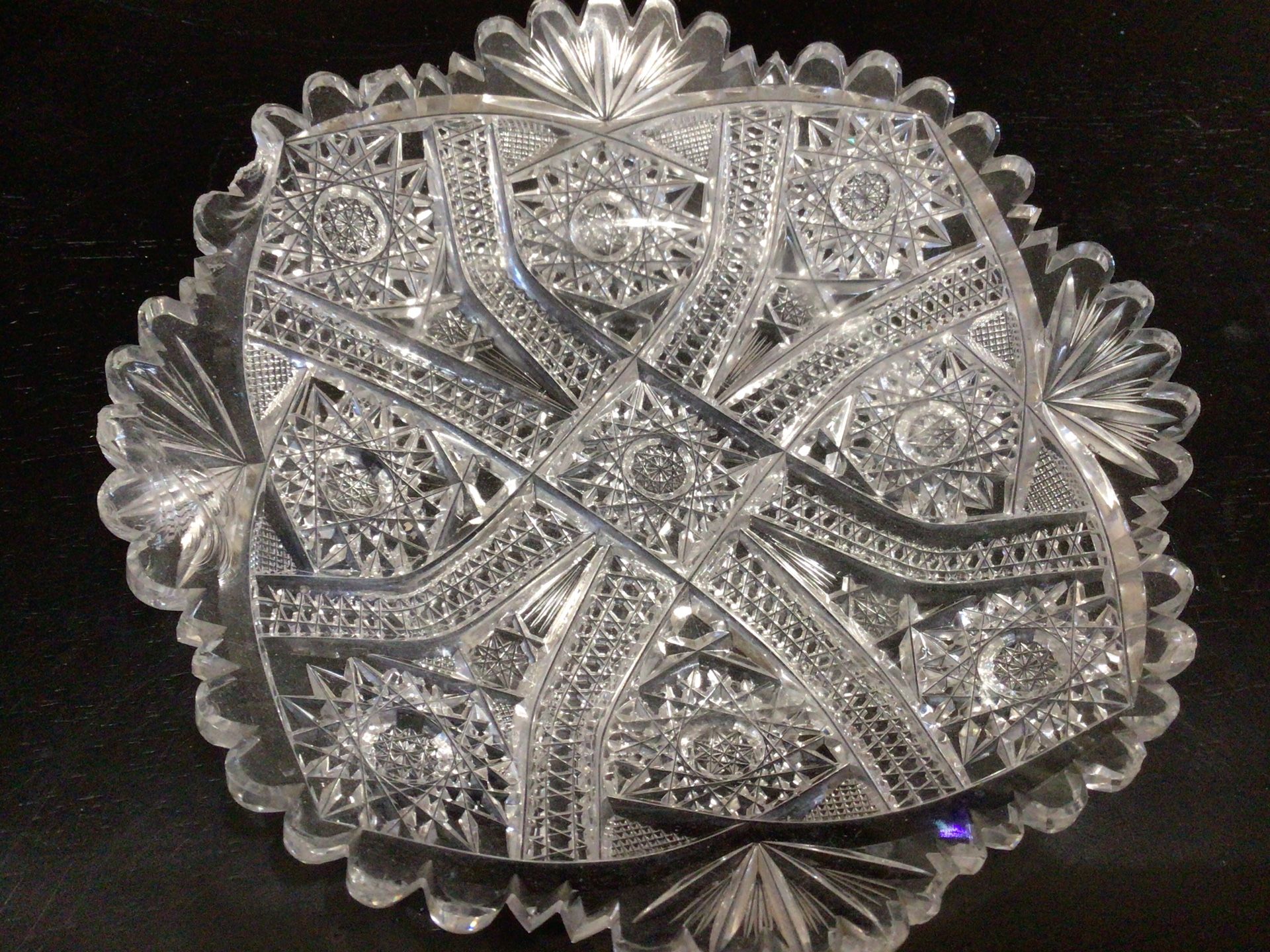 VTG ANTIQUE CRYSTAL GLASS DISH 7”