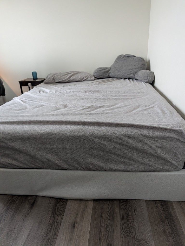 Metal Box Spring Queen Size, Black, Bed Base Mattress Foundation