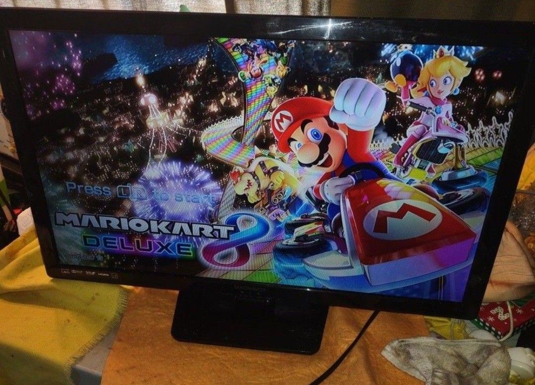29 Inch Flat Screen Magnavox With stand Tested And Works Amazing