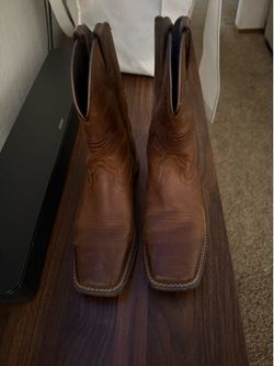 Boys Ariat boots