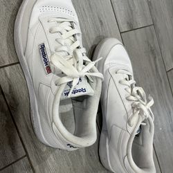 Reebok Sneakers