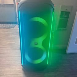 JBL PartyBox 710 Bluetooth Speaker