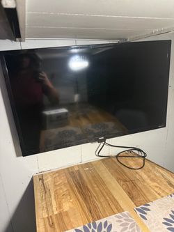 ONN Roku TV Flat Screen Television