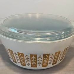 Vintage Pyrex Promo Delphite Blue & Gold Gourmet 475 Casserole Dish + Lid