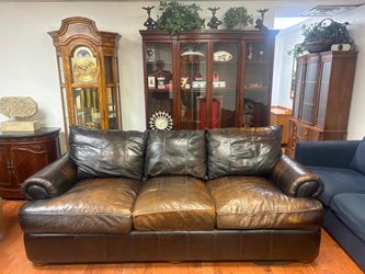 Executive Genuine Leather Thomasville Couch