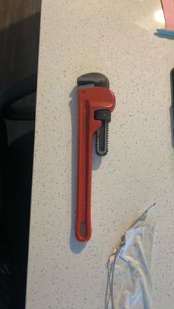 Wrench 14 inch only 6$obo