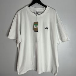 Nike ACG Chest Logo Loose Fit T Shirt Mens XL Summit White NWT