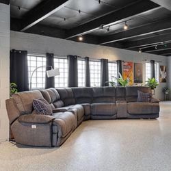 3 Recliner Sectional 