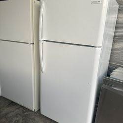 FRIGIDAIRE TOP & BOTTOM FRIDGE / 10008 Us-92 Tampa Fl 33610 / 60 Day Warranty 