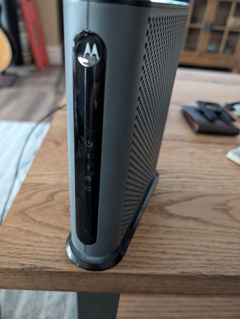 Motorola DOCS IS 3.1 Cable Modem for Sale in Peoria, AZ - OfferUp