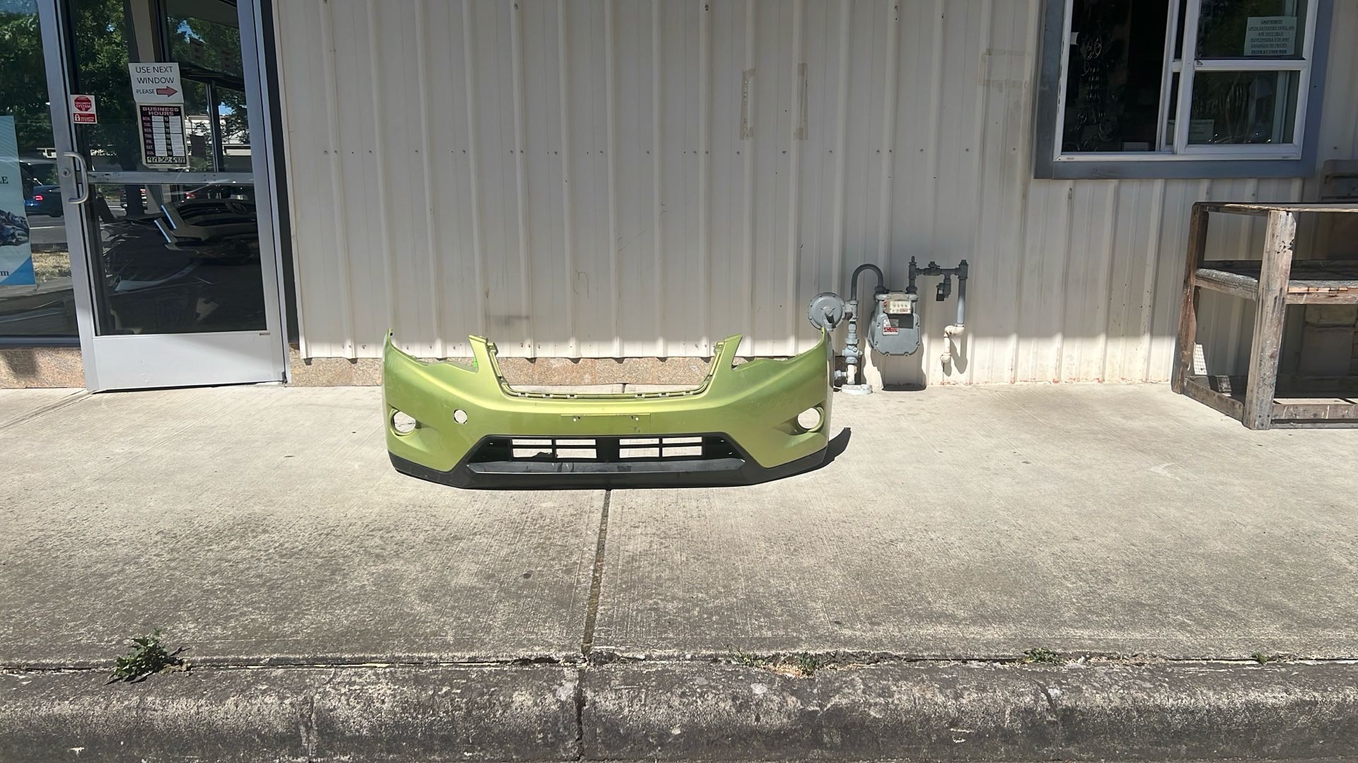 2013 To 2015 Subaru XV Crosstrek Front Bumper #B634 SU1000 172