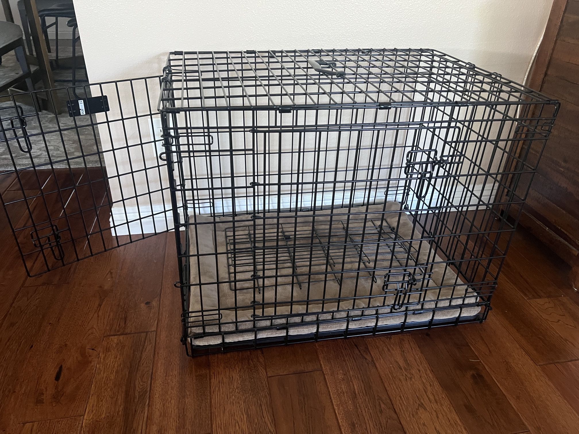Medium Dog Crate