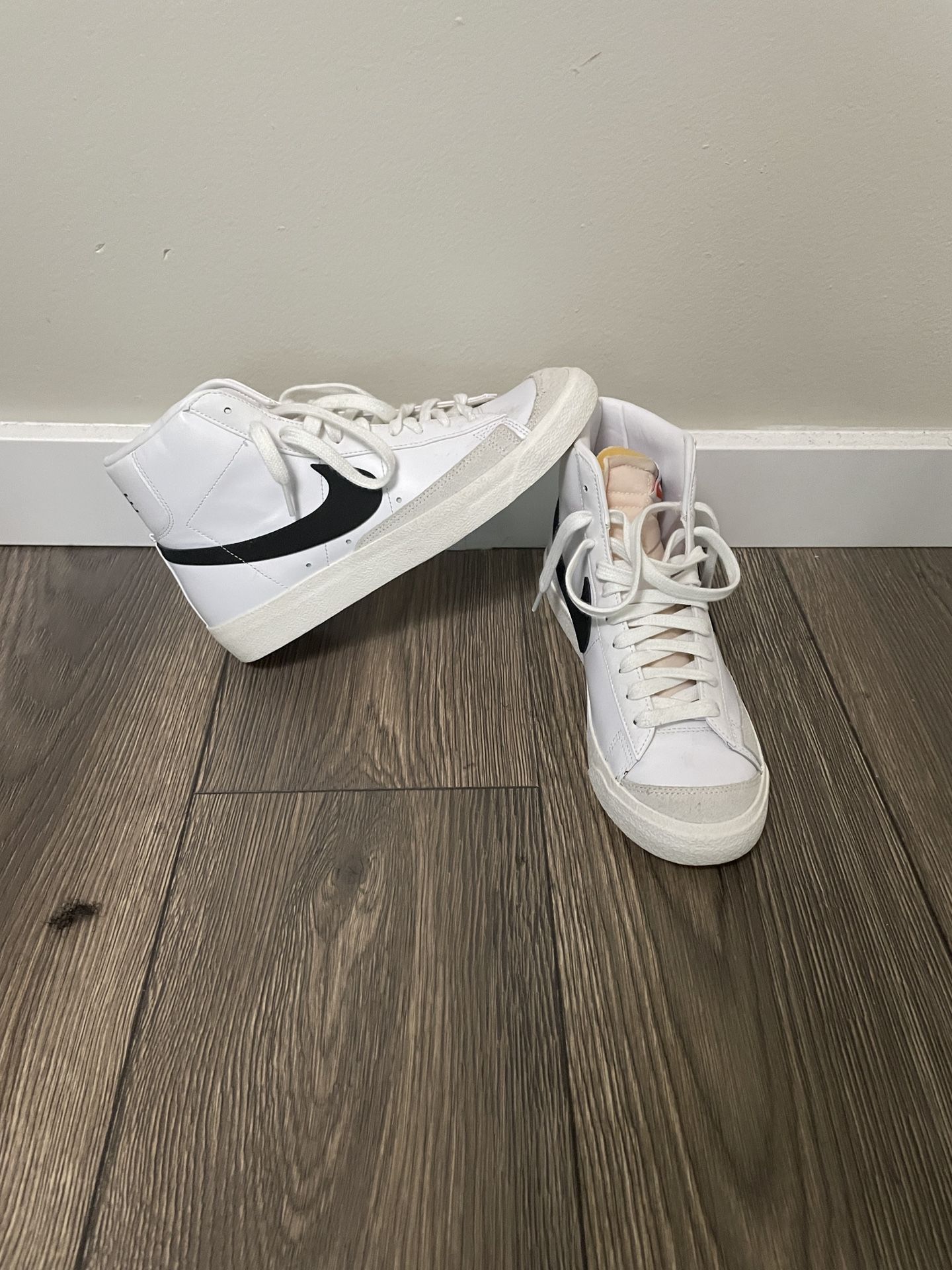 Nike Blazers Never Worn Size 9.5