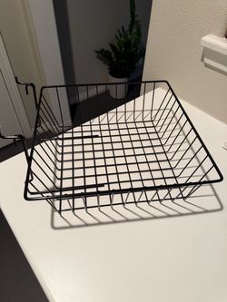 Pegboard wire baskets / bins (new)
