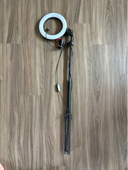 Ring light w stand