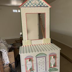  Childs Dresser W/ Mirror