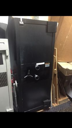 Large TL30 Rated SAFE