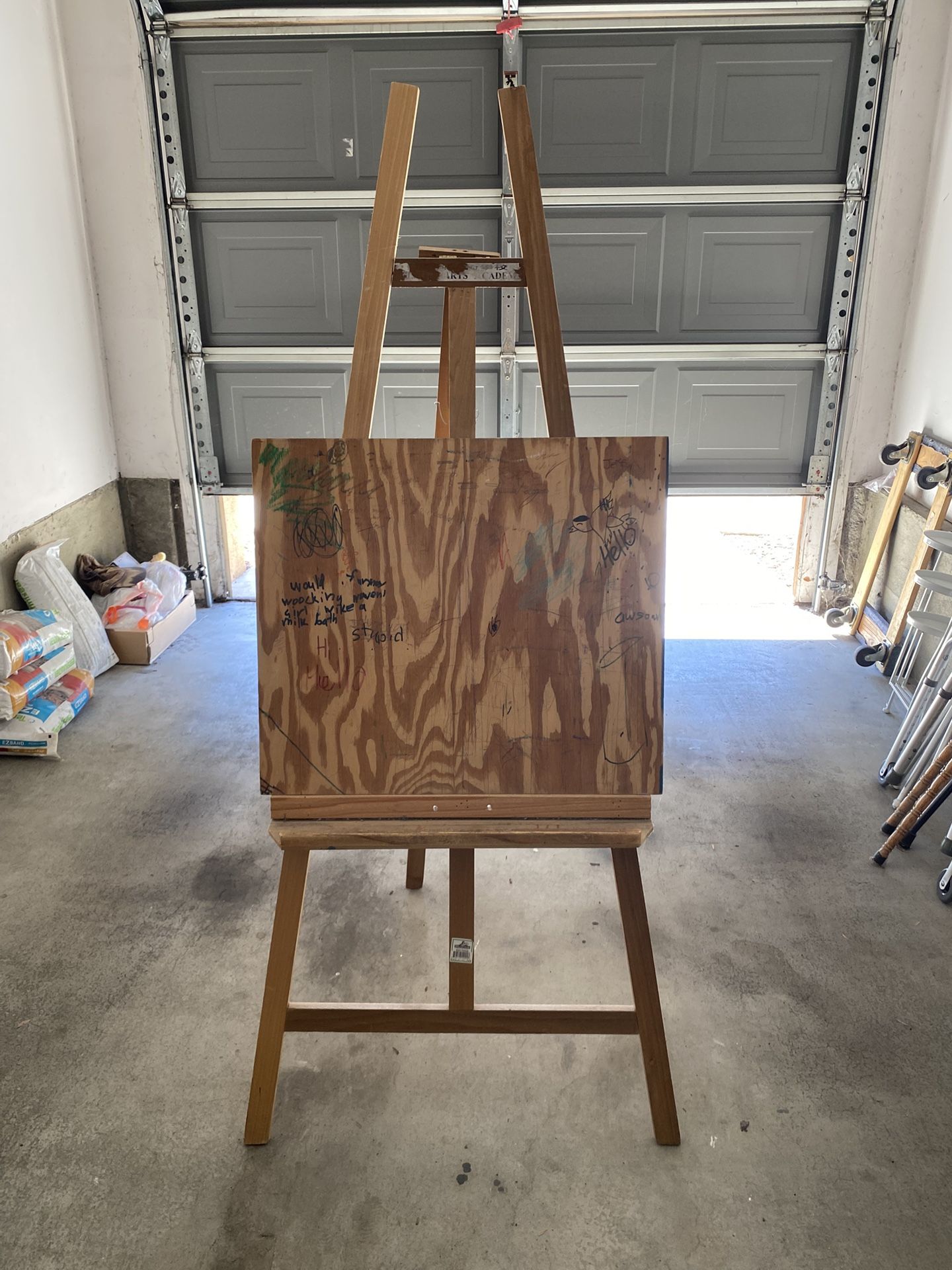 Professional Wooden Drawing Stand