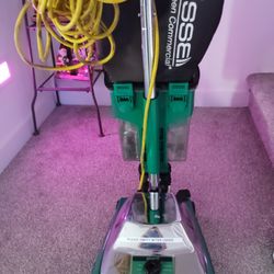 Bissell Big Green Commercial Vacuum Excellent