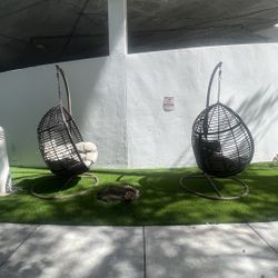 Two Hanging Outdoor Chairs 