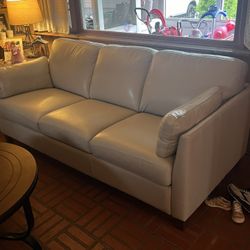 Leather Sleeper Sofa Like New 