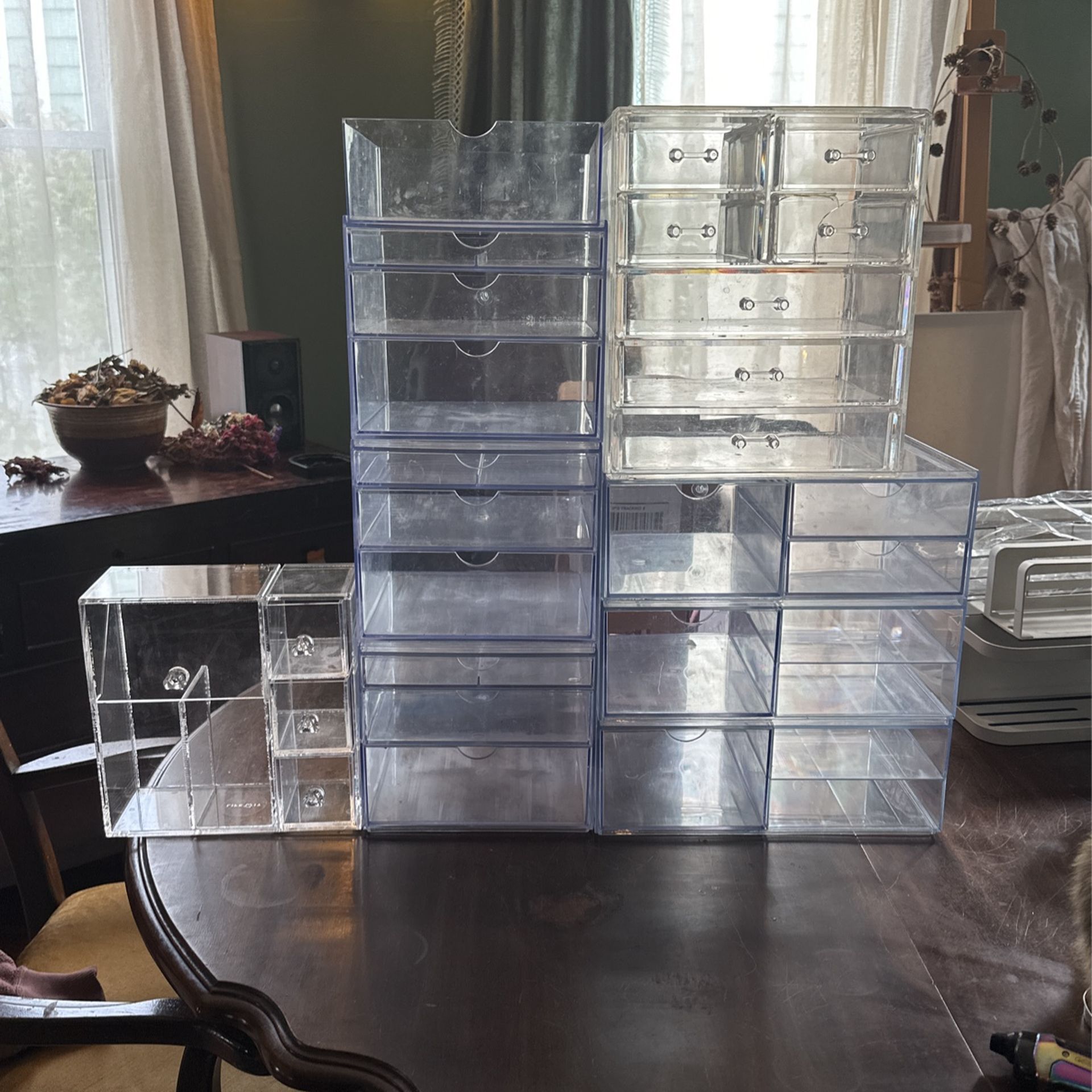 Lot of used Clear Plastic drawers